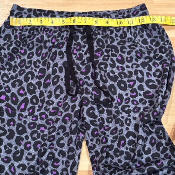 Simply Vera Vera Wang Pajama Set - Black and Purple Leopard - Picture 5 of 6